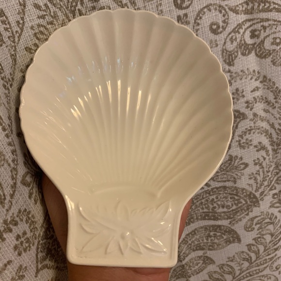 Seashell Trinket Tray - Picture 1 of 3